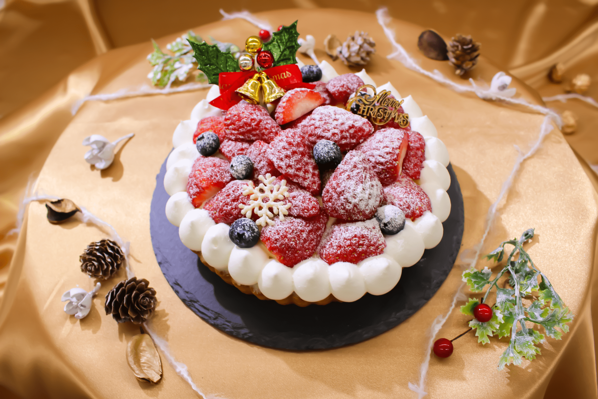 クリスマス苺タルト | 徳島洋菓子倶楽部イルローザ